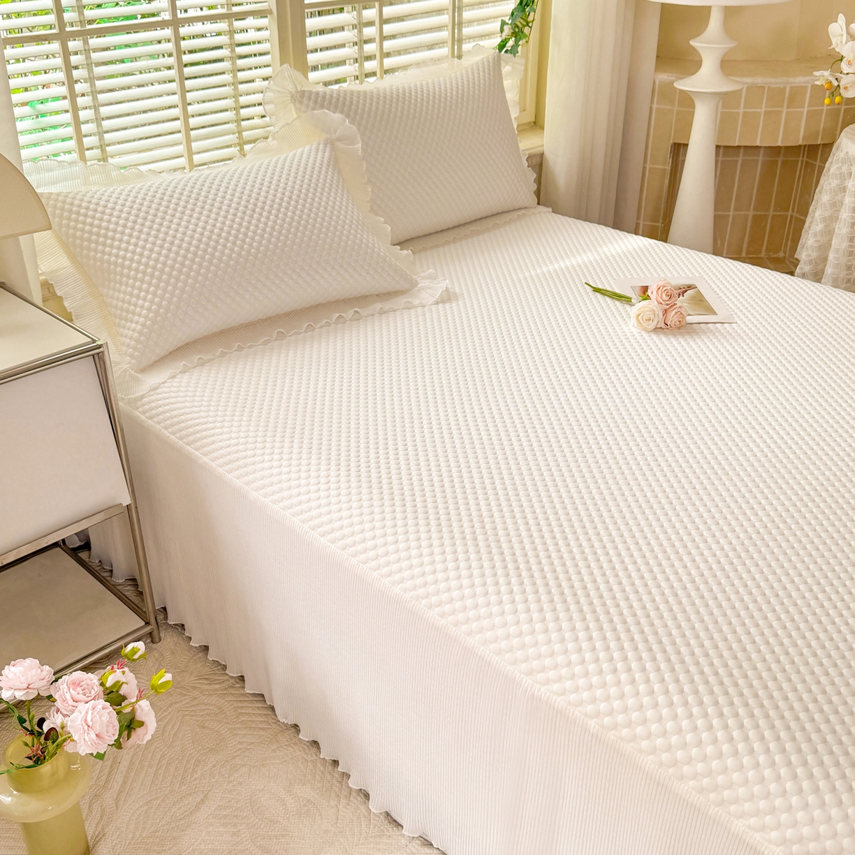 91家纺网 家纺一手货源 找家纺 逸尚阁 2026新款凉感夏被冰豆豆床裙凉席四件套 冰豆豆-珍珠白