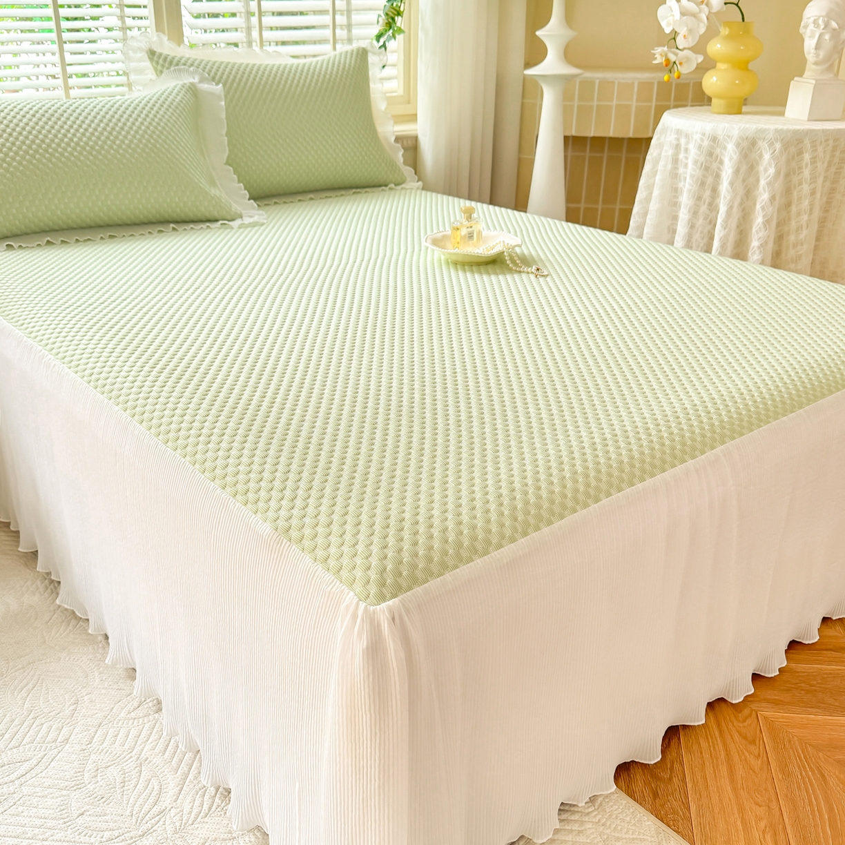 91家纺网 家纺一手货源 找家纺 逸尚阁 2026新款凉感夏被冰豆豆床裙凉席四件套 冰豆豆-清澈绿