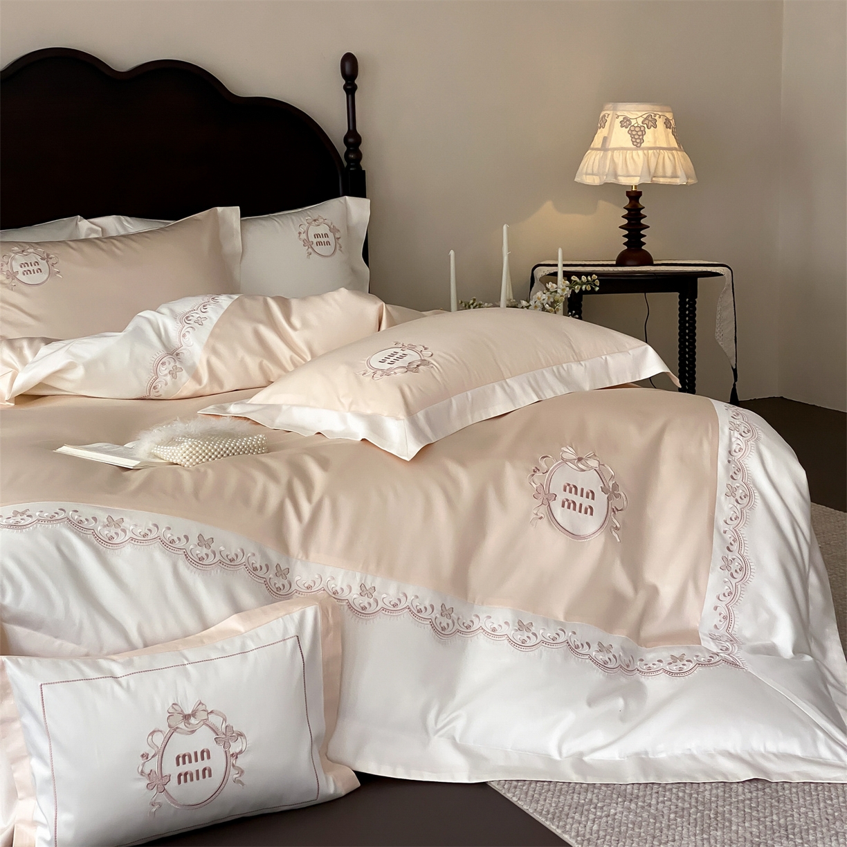 91家纺网 家纺一手货源 找家纺 （总）树下 2026新款A类100支50S双股刺绣高支高密贡缎全棉长绒棉四件套-柔堇