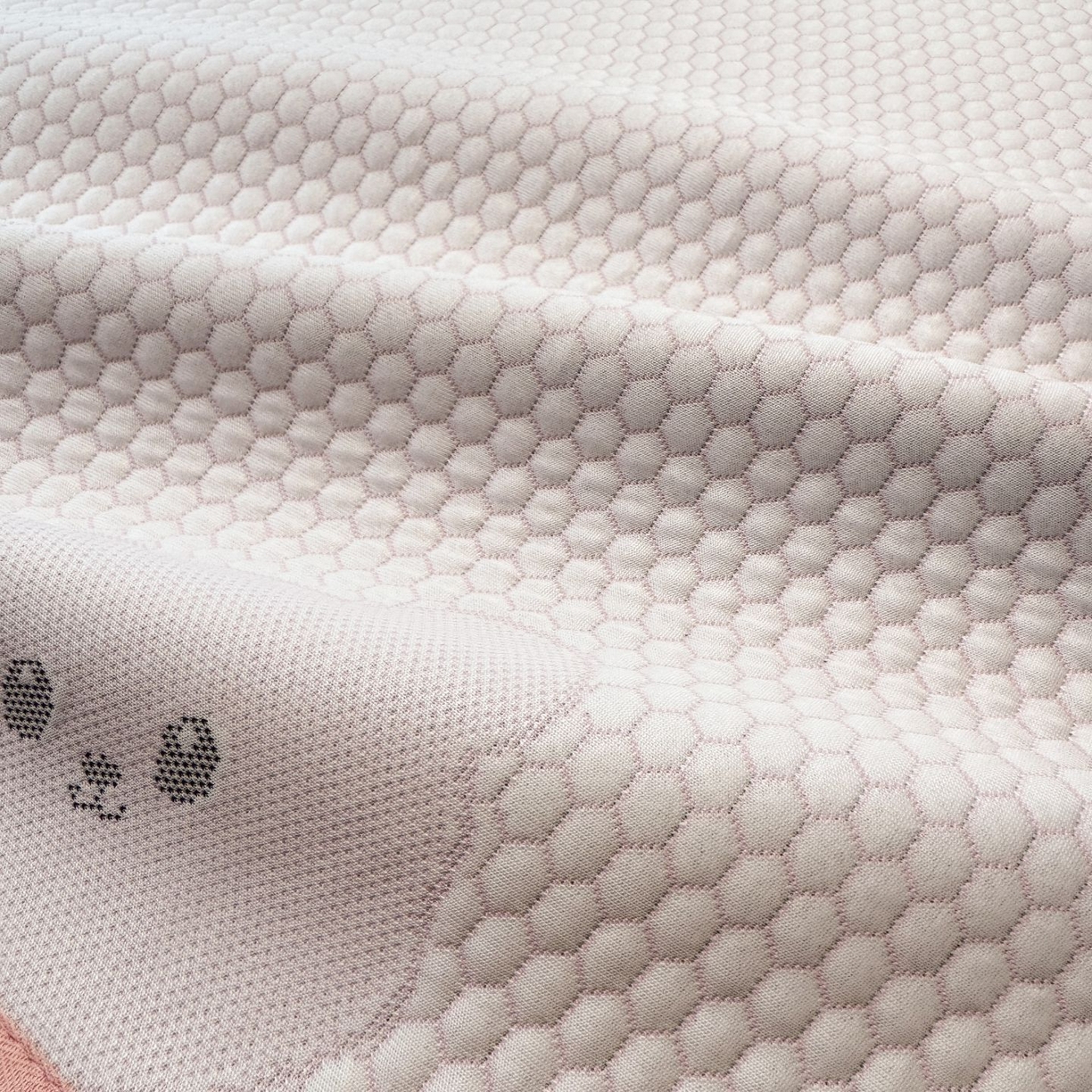 91家纺网 家纺一手货源 找家纺 （总）亿梵家居 2026春夏新款冰豆豆PE高分子凉席