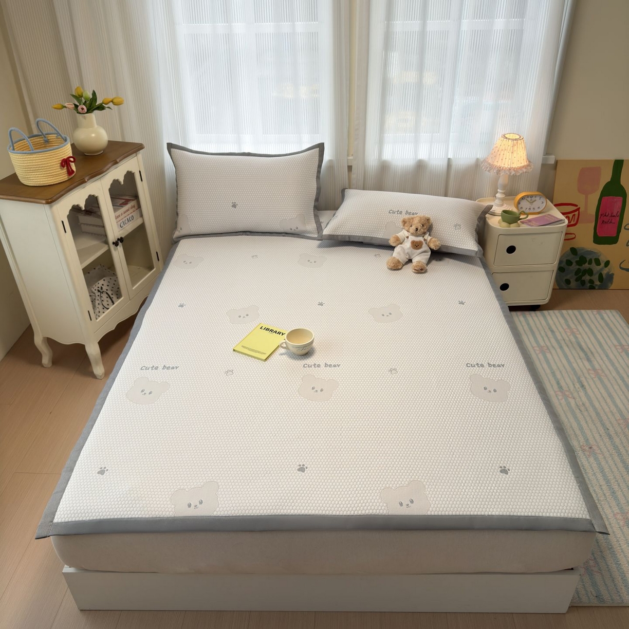 91家纺网 家纺一手货源 找家纺 亿梵家居 2026春夏新款冰豆豆PE高分子凉席 比利熊-咖