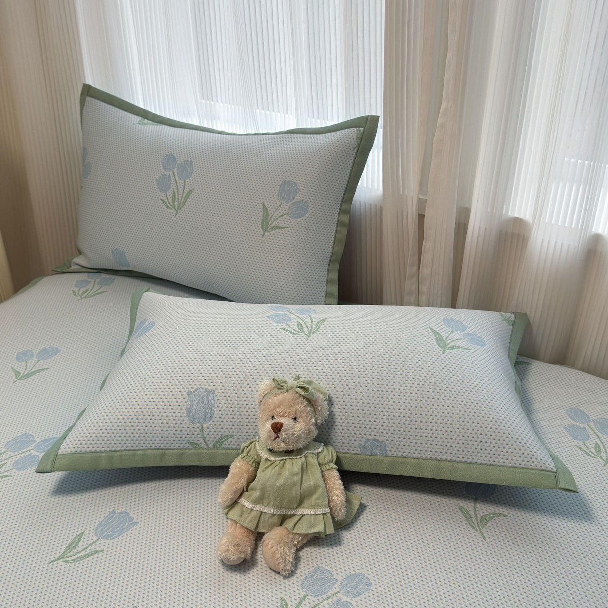 91家纺网 家纺一手货源 找家纺 亿梵家居 2026春夏新款冰豆豆PE高分子凉席 花间梦-蓝