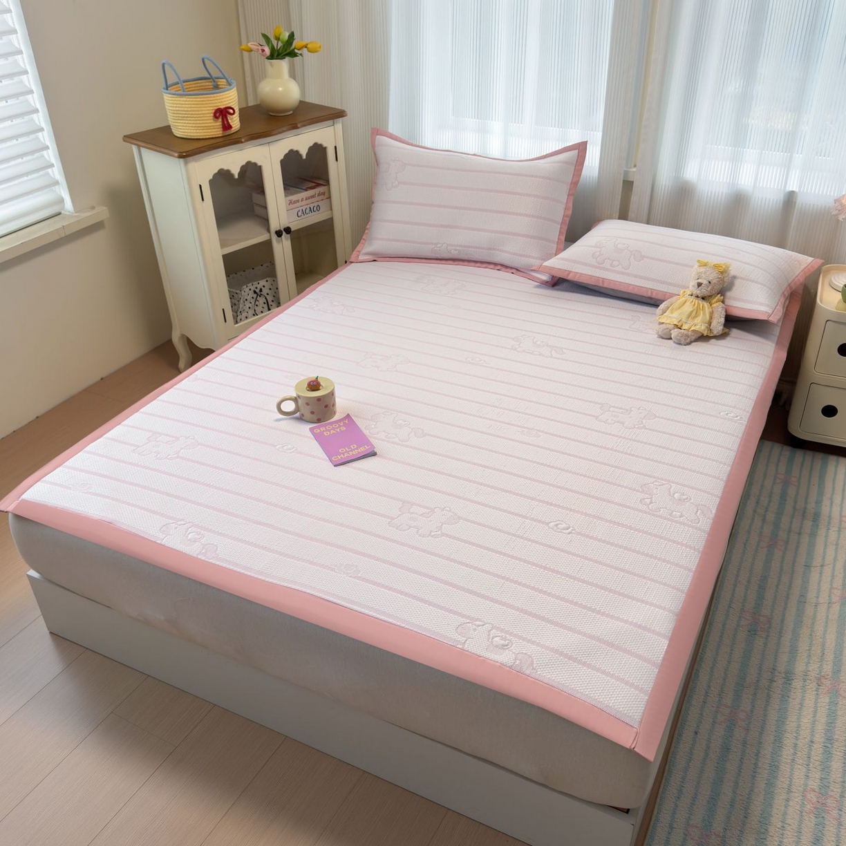 91家纺网 家纺一手货源 找家纺 亿梵家居 2026春夏新款冰豆豆PE高分子凉席 幸运小马-粉