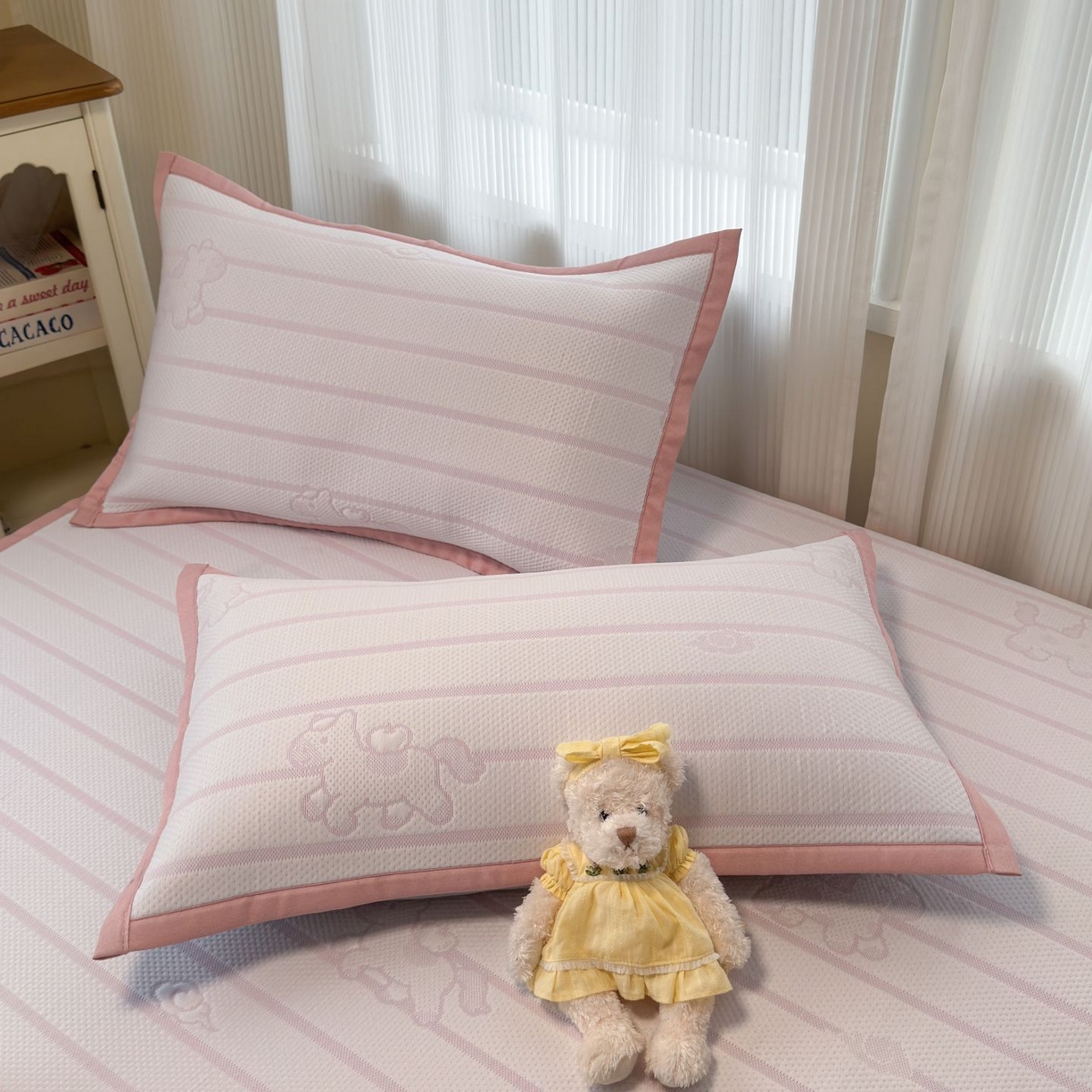 91家纺网 家纺一手货源 找家纺 亿梵家居 2026春夏新款冰豆豆PE高分子凉席 幸运小马-粉