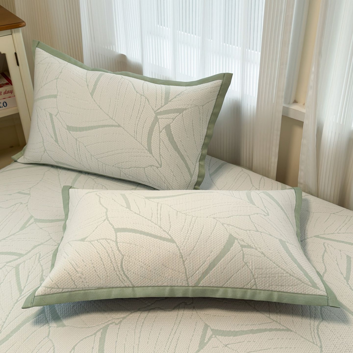 91家纺网 家纺一手货源 找家纺 亿梵家居 2026春夏新款冰豆豆PE高分子凉席 南枫-绿