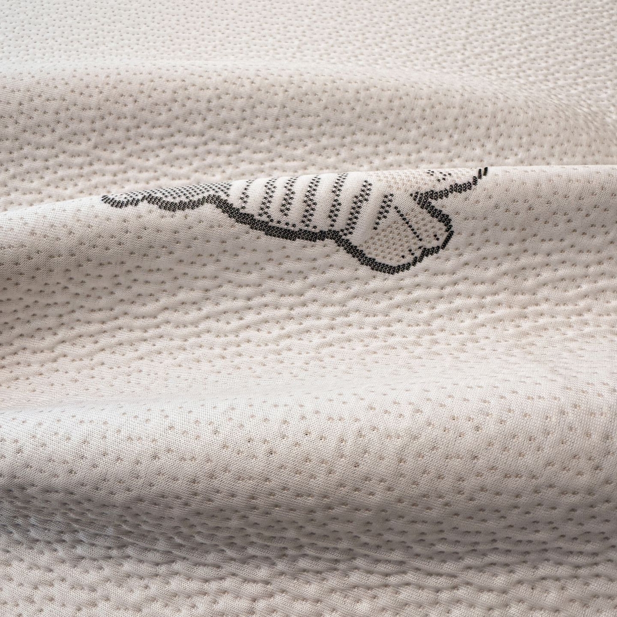 91家纺网 家纺一手货源 找家纺 亿梵家居 2026春夏新款冰豆豆PE高分子凉席 狗狗派对-咖