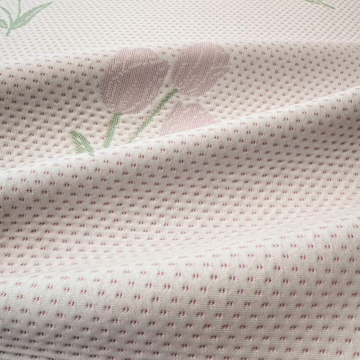 91家纺网 家纺一手货源 找家纺 亿梵家居 2026春夏新款冰豆豆PE高分子凉席 花间梦-粉