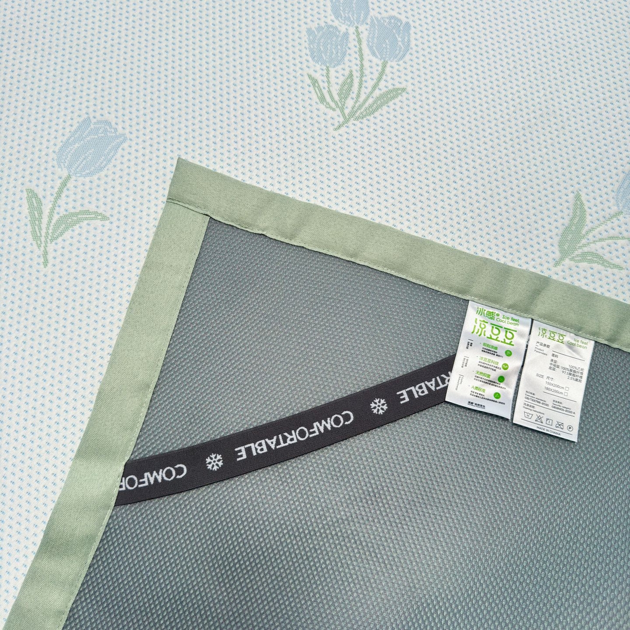 91家纺网 家纺一手货源 找家纺 亿梵家居 2026春夏新款冰豆豆PE高分子凉席 花间梦-蓝