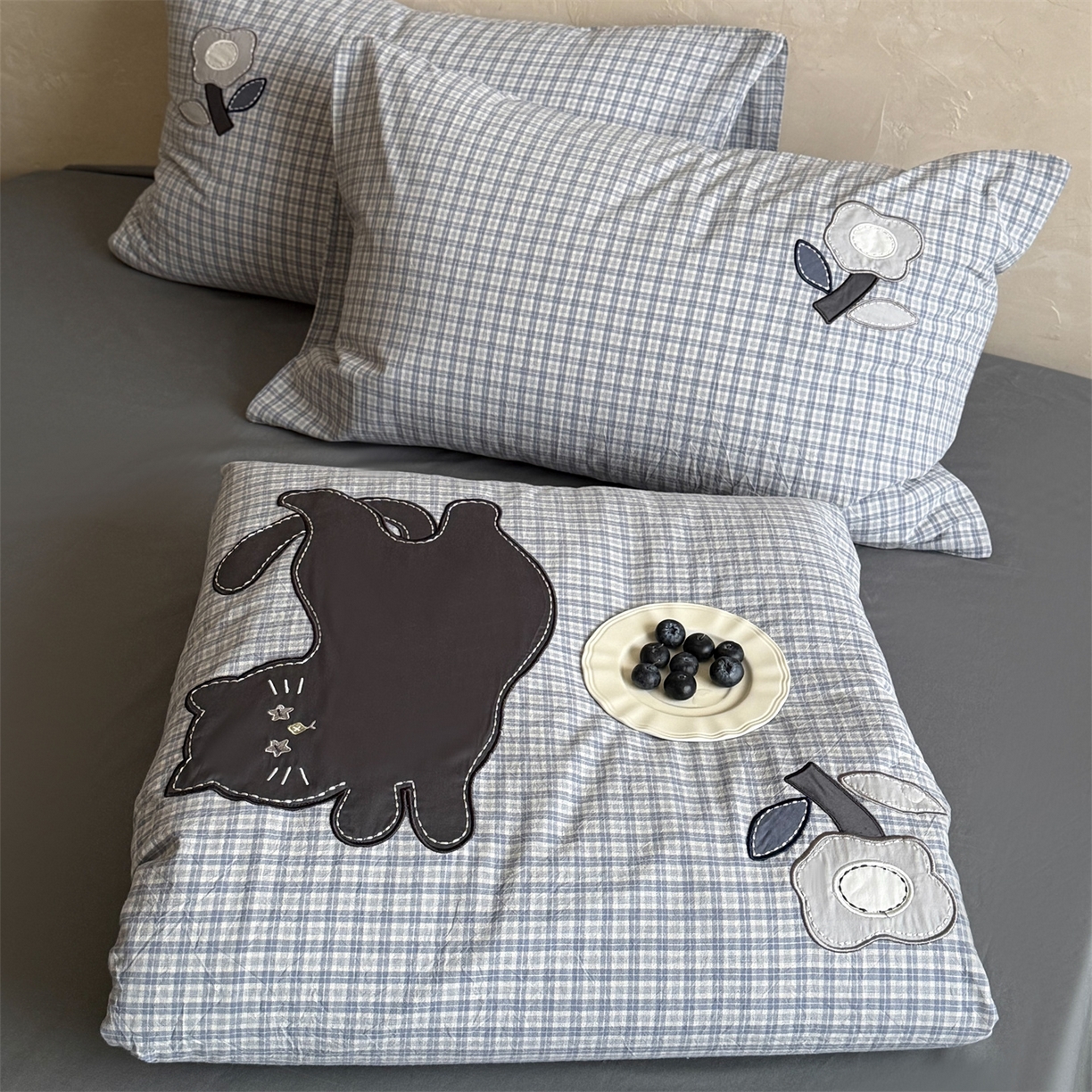 （总）鹿班家居 2026夏季新品全棉水洗棉贴布绣夏被系列—贪睡小猫