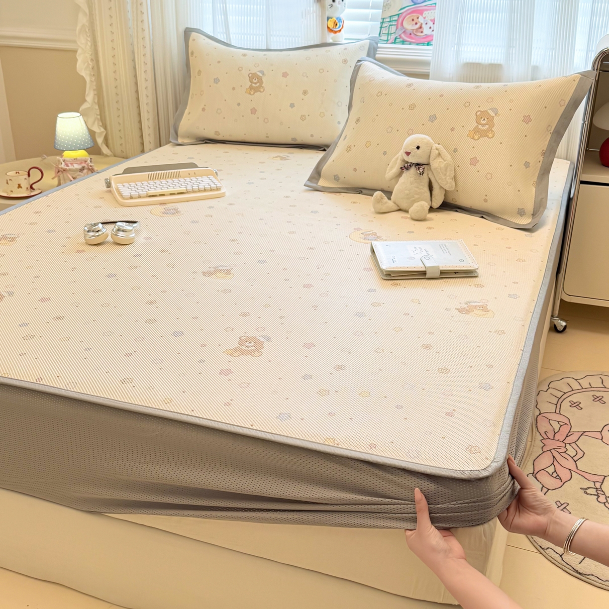 91家纺网 家纺一手货源 找家纺 慕尚家纺 2026新款清新凉感冰藤席床笠款 星星熊