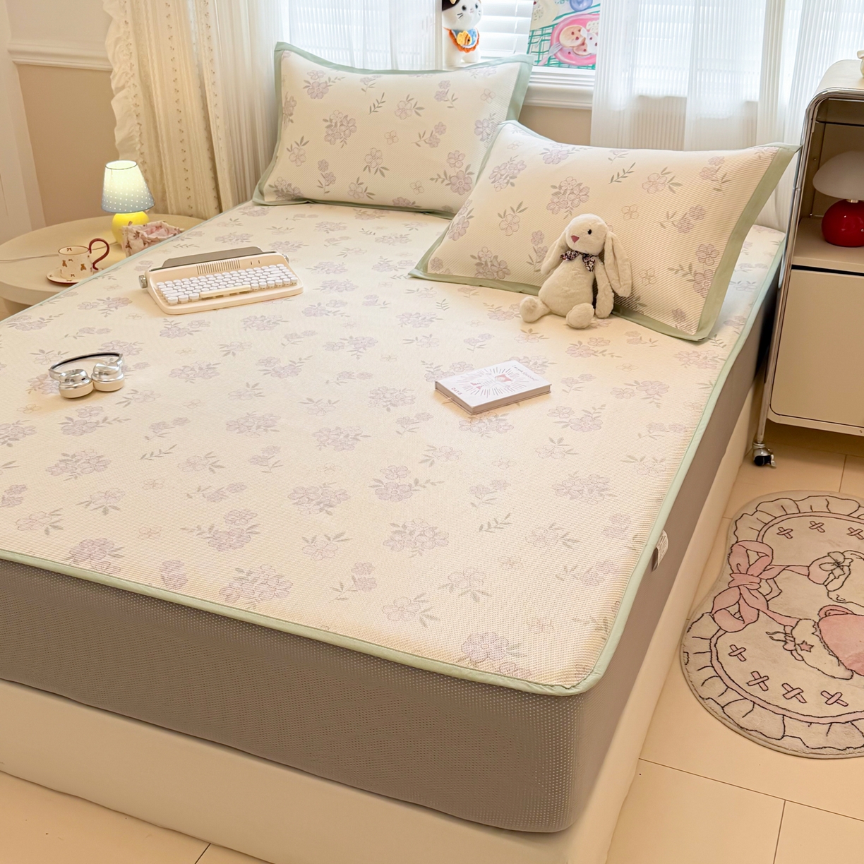 91家纺网 家纺一手货源 找家纺 慕尚家纺 2026新款清新凉感冰藤席床笠款 紫气东来