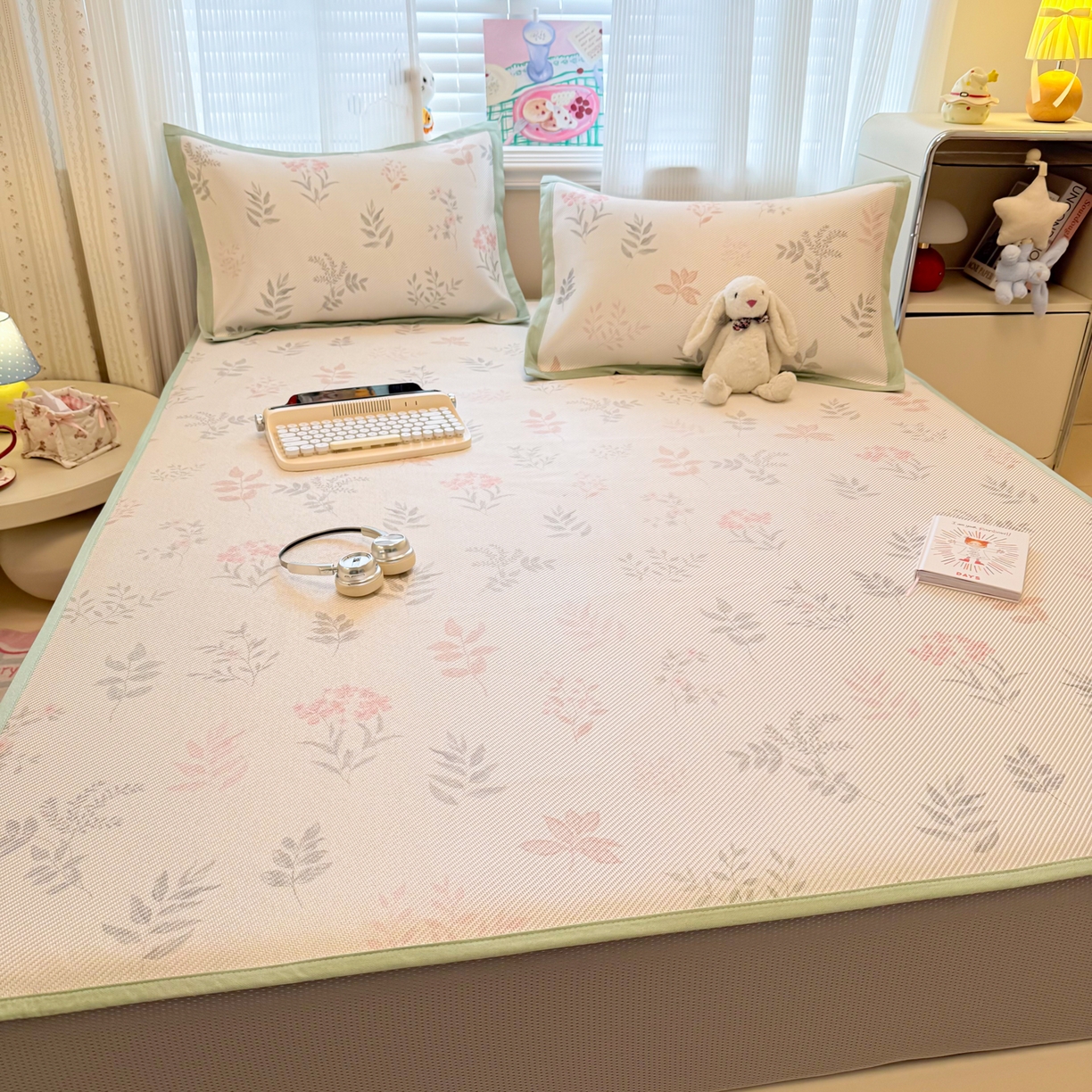 91家纺网 家纺一手货源 找家纺 慕尚家纺 2026新款清新凉感冰藤席床笠款 情人草