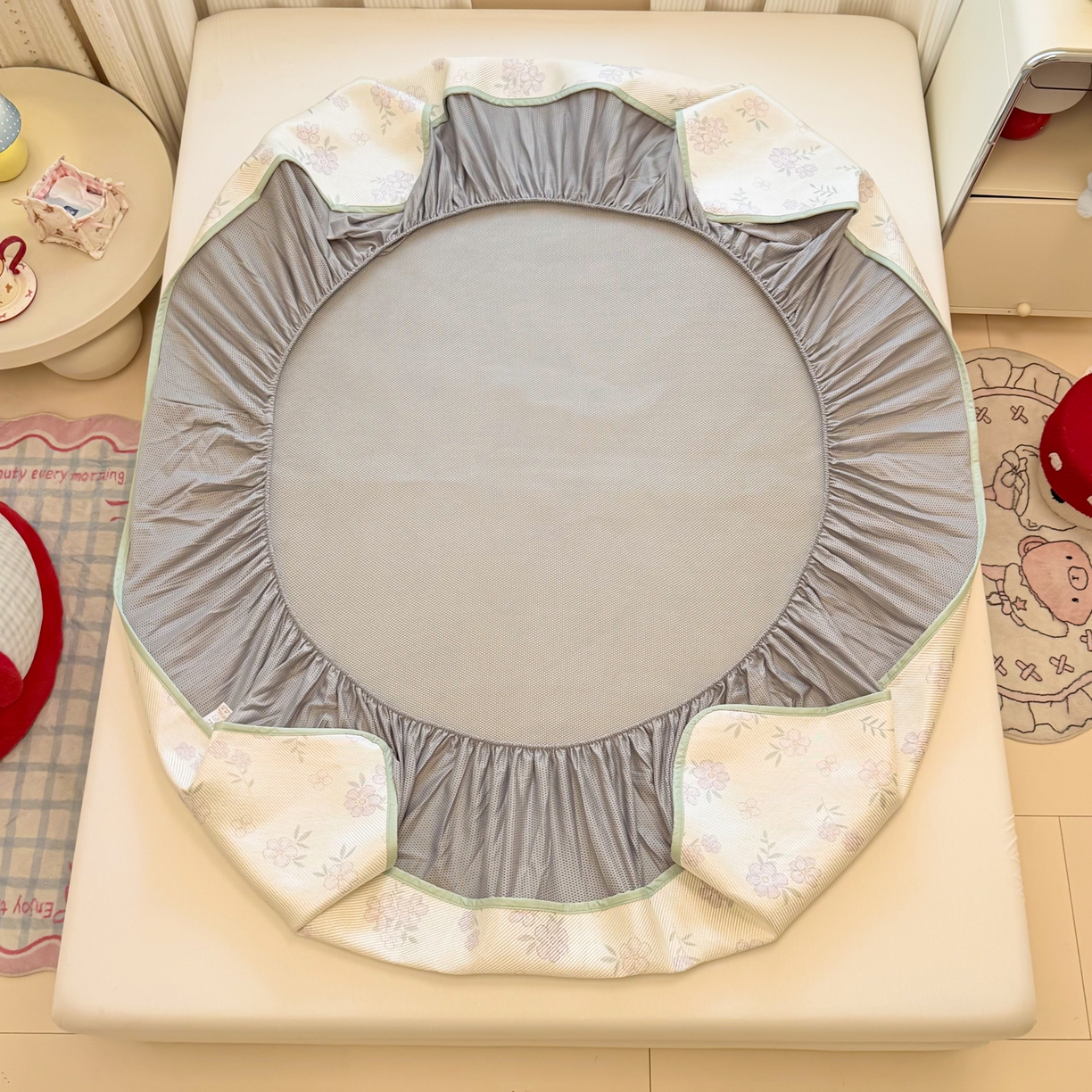 91家纺网 家纺一手货源 找家纺 慕尚家纺 2026新款清新凉感冰藤席床笠款 紫气东来