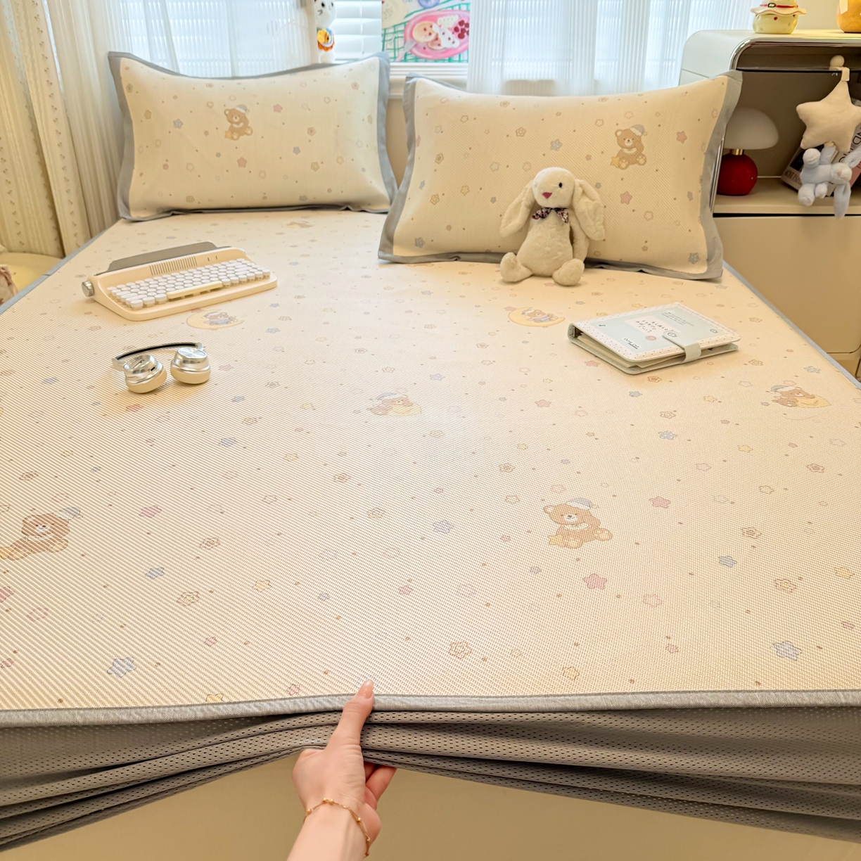 91家纺网 家纺一手货源 找家纺 慕尚家纺 2026新款清新凉感冰藤席床笠款 星星熊