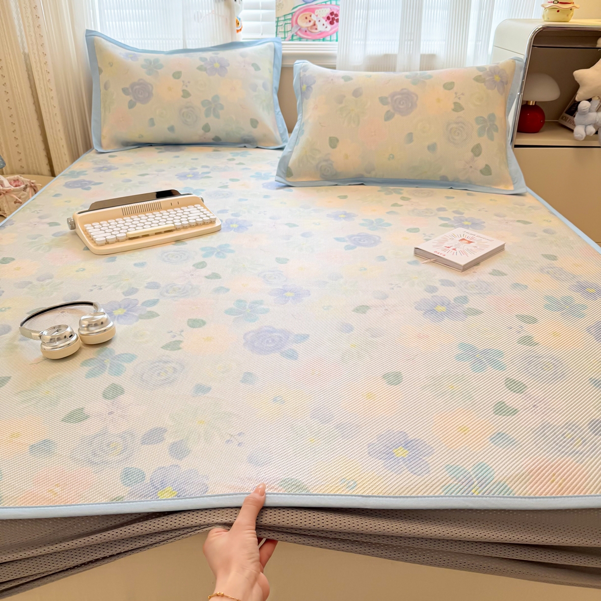 91家纺网 家纺一手货源 找家纺 慕尚家纺 2026新款清新凉感冰藤席床笠款 碎冰蓝