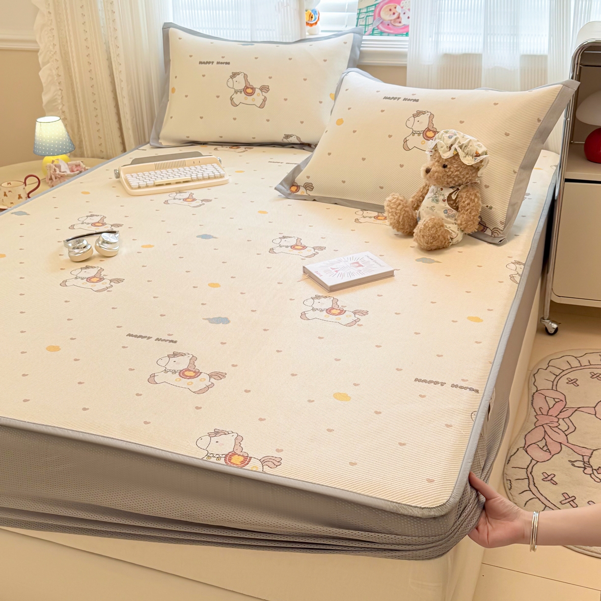 91家纺网 家纺一手货源 找家纺 慕尚家纺 2026新款清新凉感冰藤席床笠款 马踏祥光