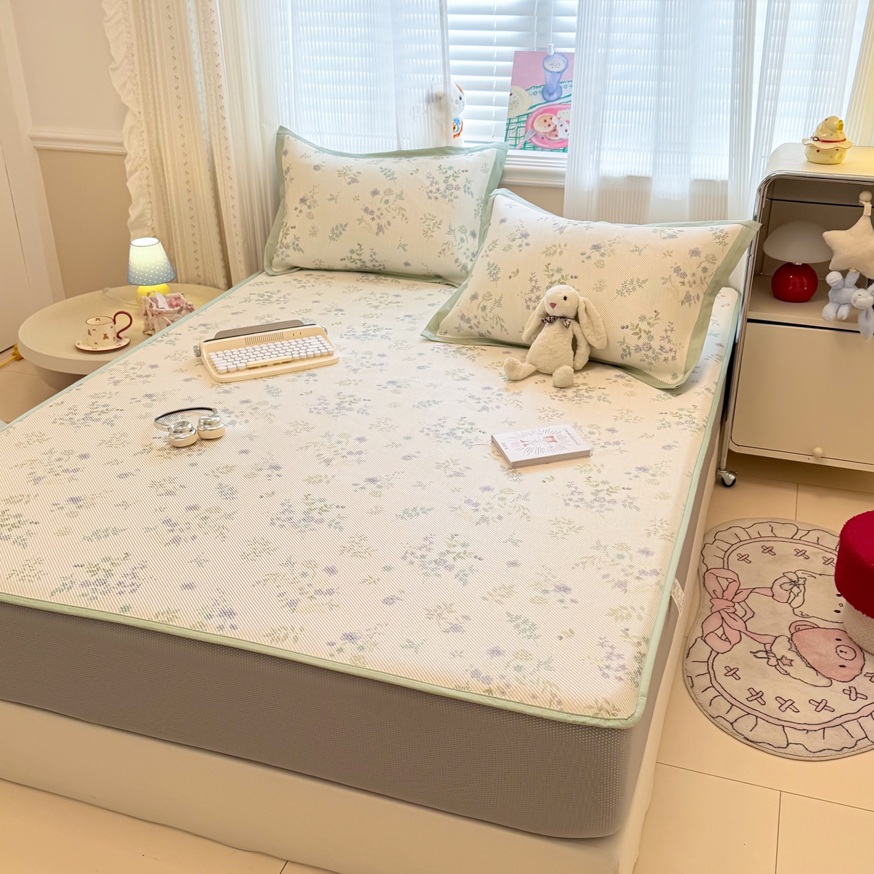 91家纺网 家纺一手货源 找家纺 慕尚家纺 2026新款清新凉感冰藤席床笠款 梦幻紫花