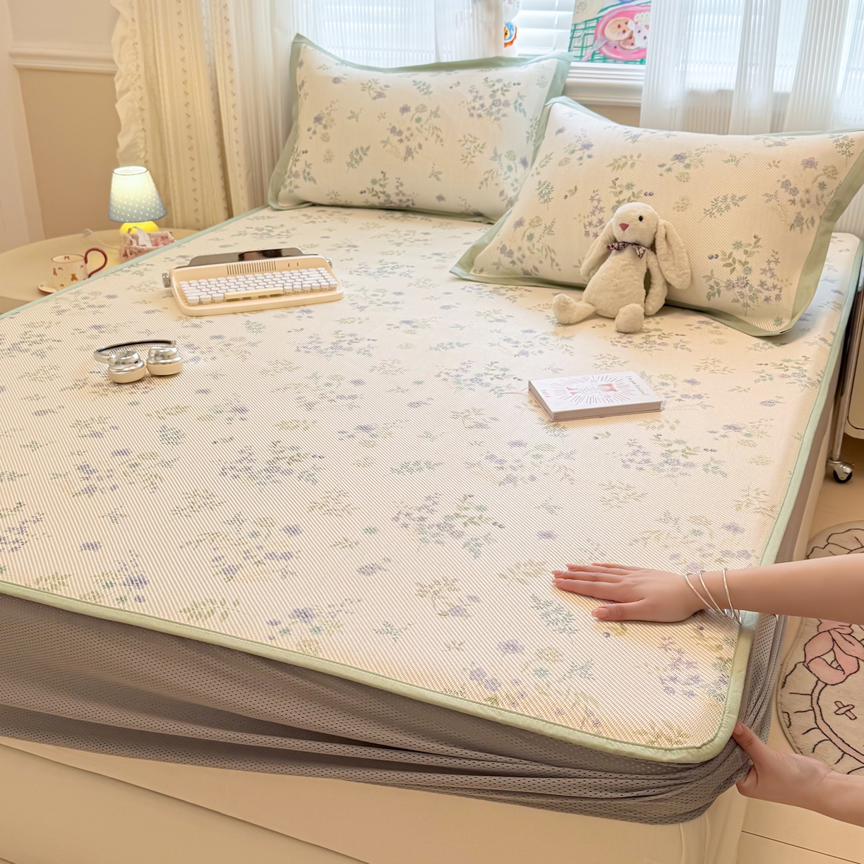 慕尚家纺 2026新款清新凉感冰藤席床笠款 梦幻紫花