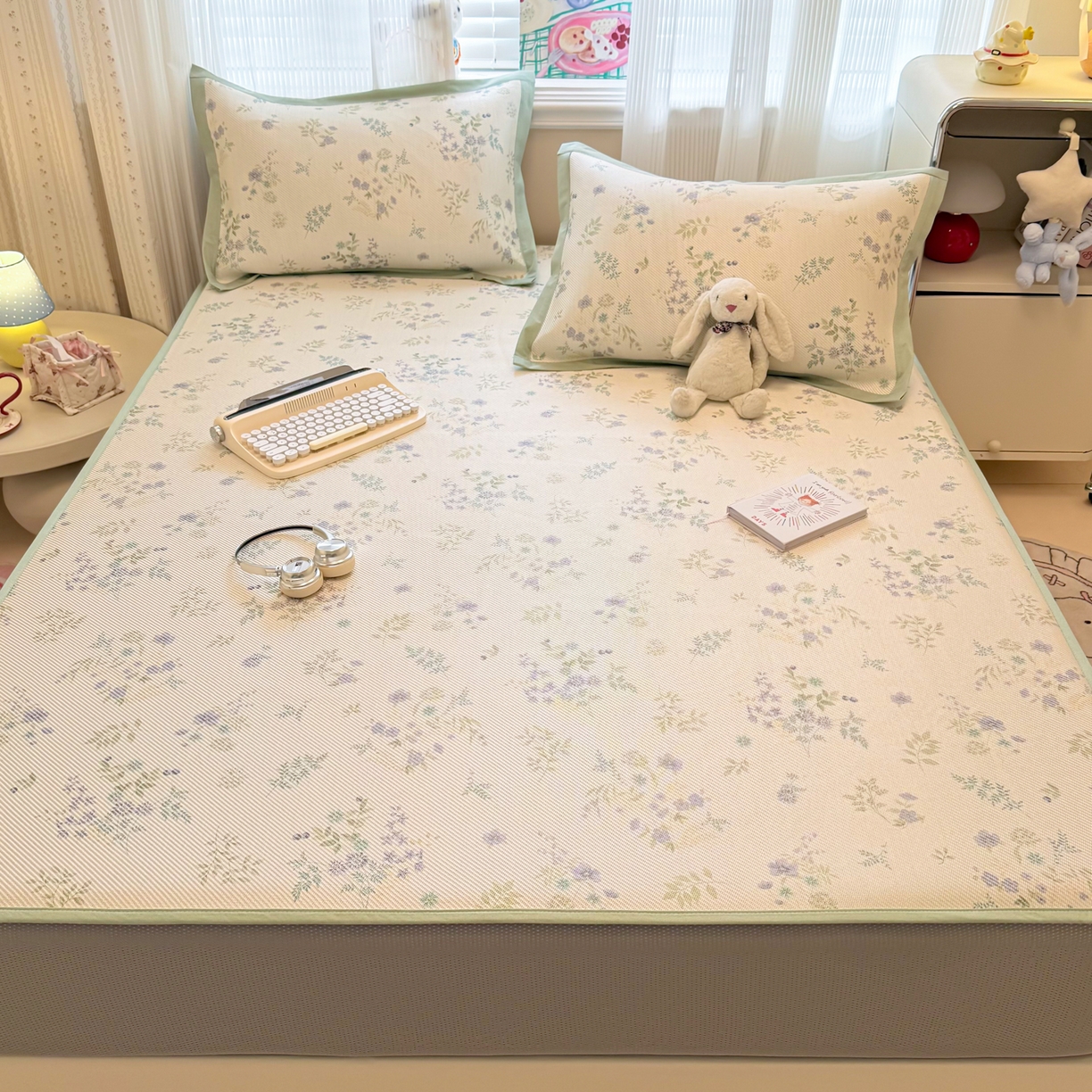 91家纺网 家纺一手货源 找家纺 慕尚家纺 2026新款清新凉感冰藤席床笠款 梦幻紫花