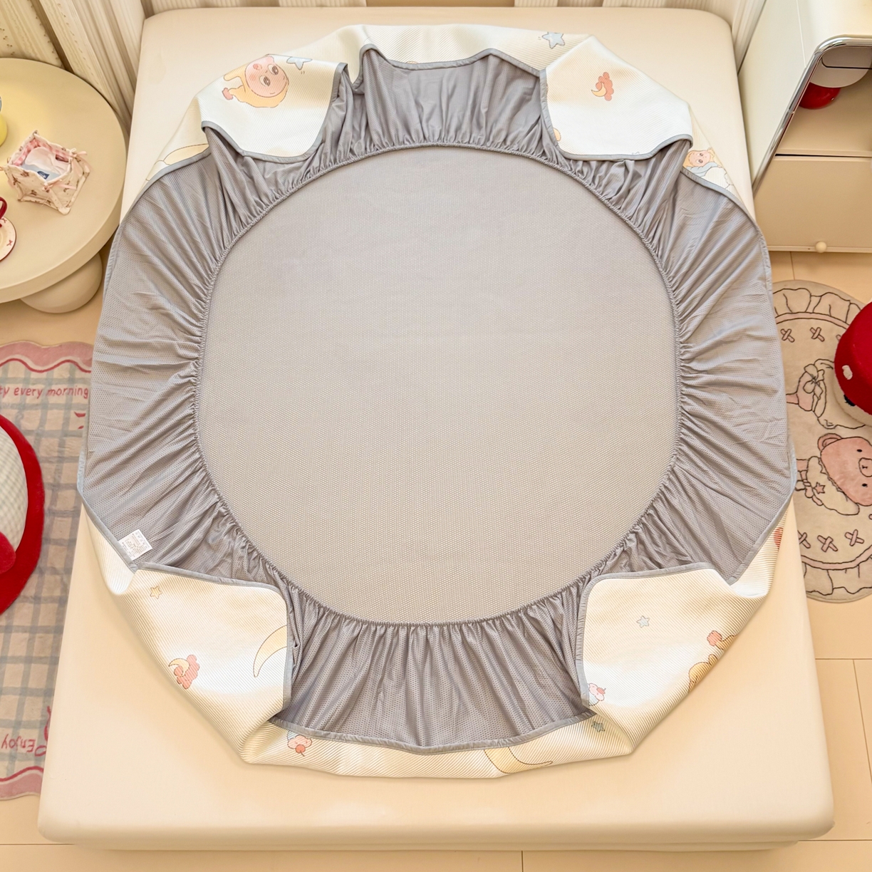 91家纺网 家纺一手货源 找家纺 慕尚家纺 2026新款清新凉感冰藤席床笠款 天使星仔