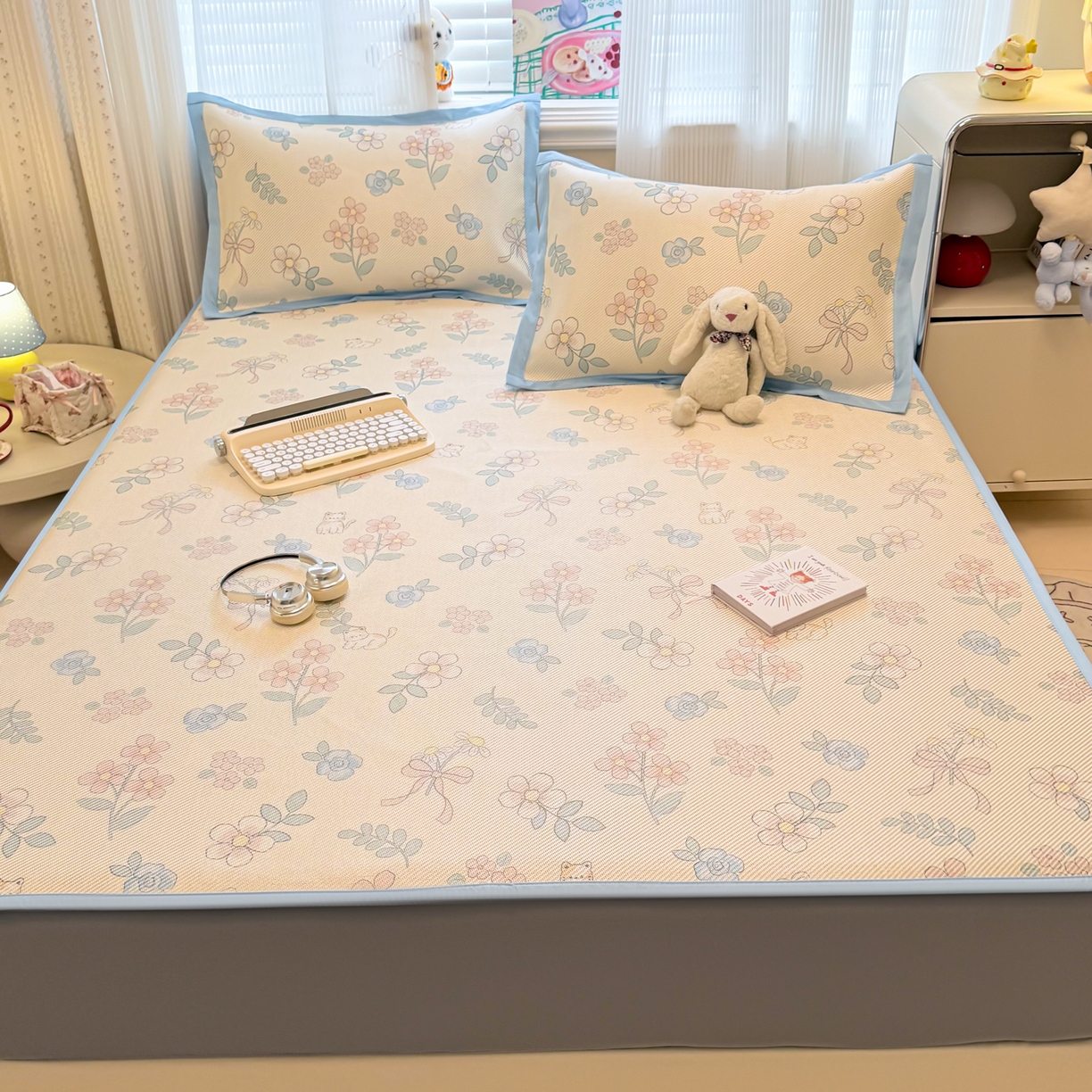 91家纺网 家纺一手货源 找家纺 慕尚家纺 2026新款清新凉感冰藤席床笠款 活力小猫