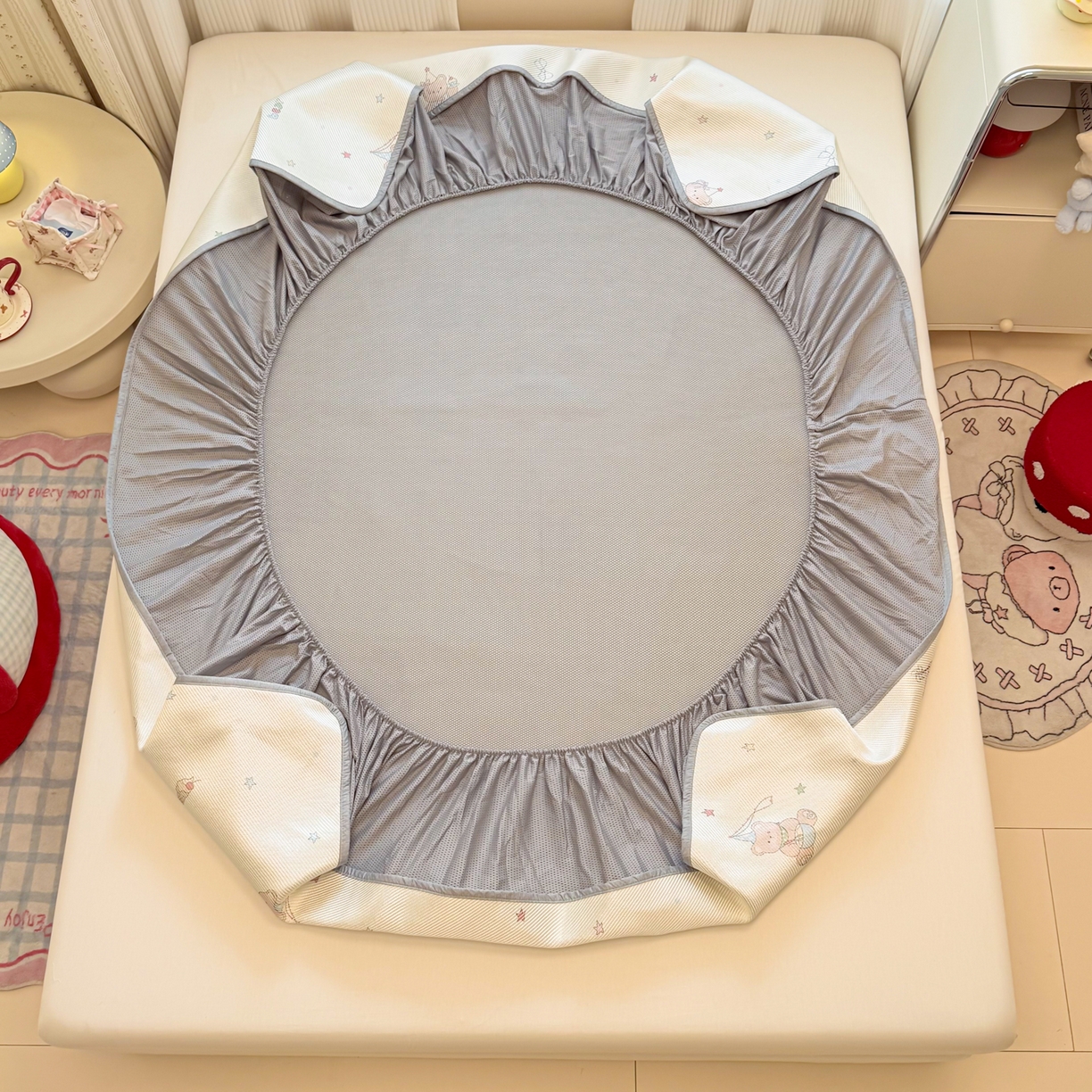 91家纺网 家纺一手货源 找家纺 慕尚家纺 2026新款清新凉感冰藤席床笠款 魔法小熊