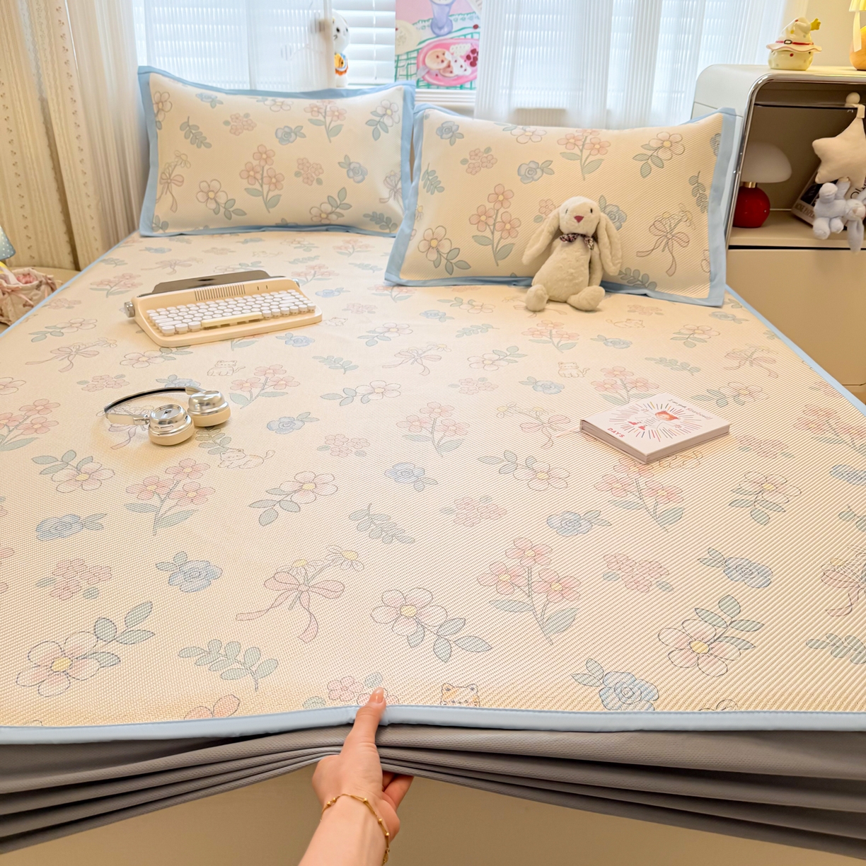 91家纺网 家纺一手货源 找家纺 慕尚家纺 2026新款清新凉感冰藤席床笠款 活力小猫