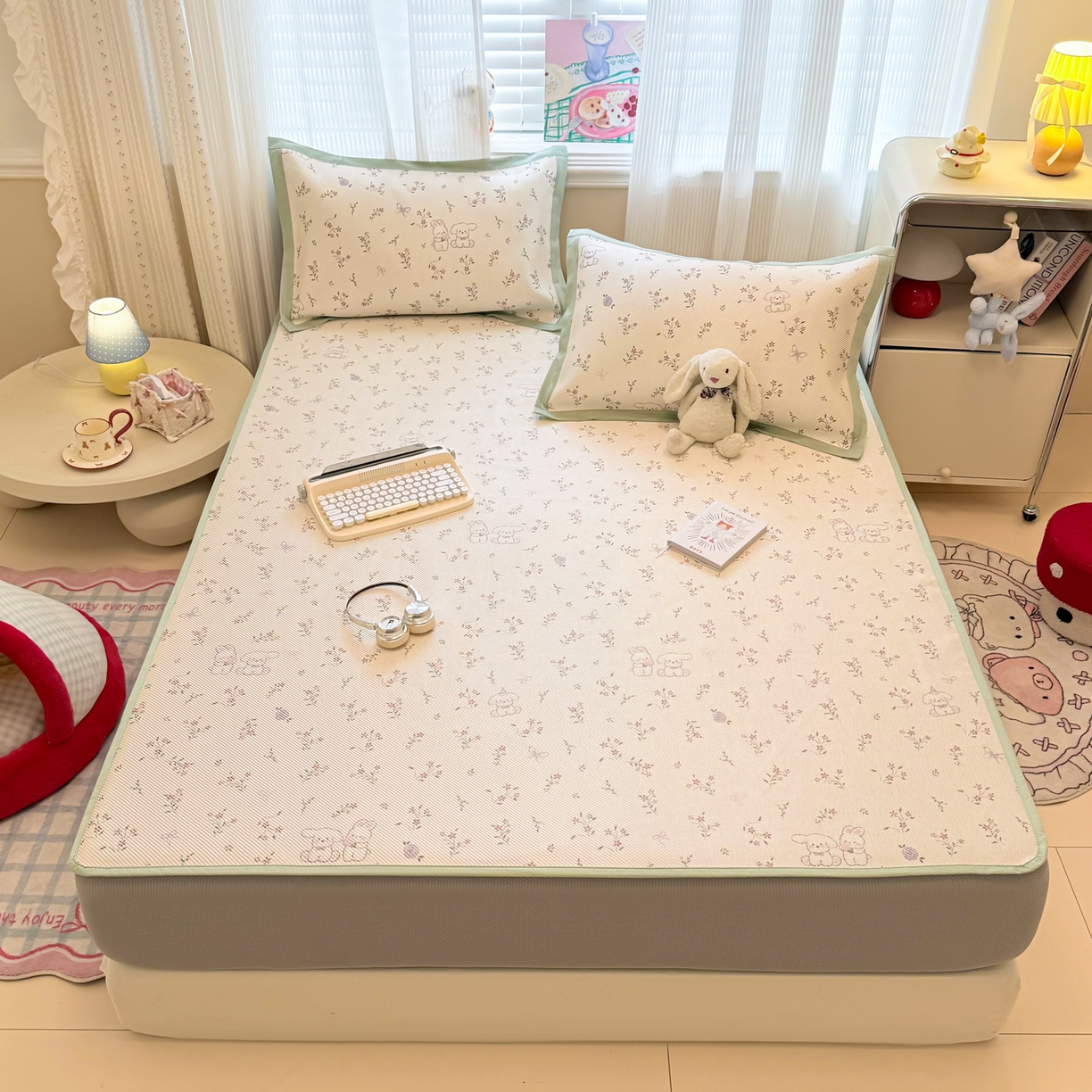 91家纺网 家纺一手货源 找家纺 慕尚家纺 2026新款清新凉感冰藤席床笠款 顽皮兔