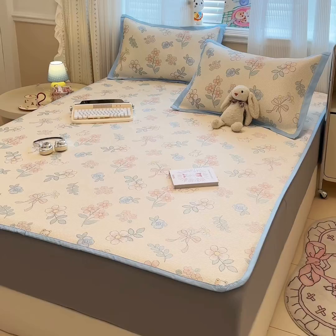 91家纺网 家纺一手货源 找家纺 慕尚家纺 2026新款清新凉感冰藤席床笠款 活力小猫