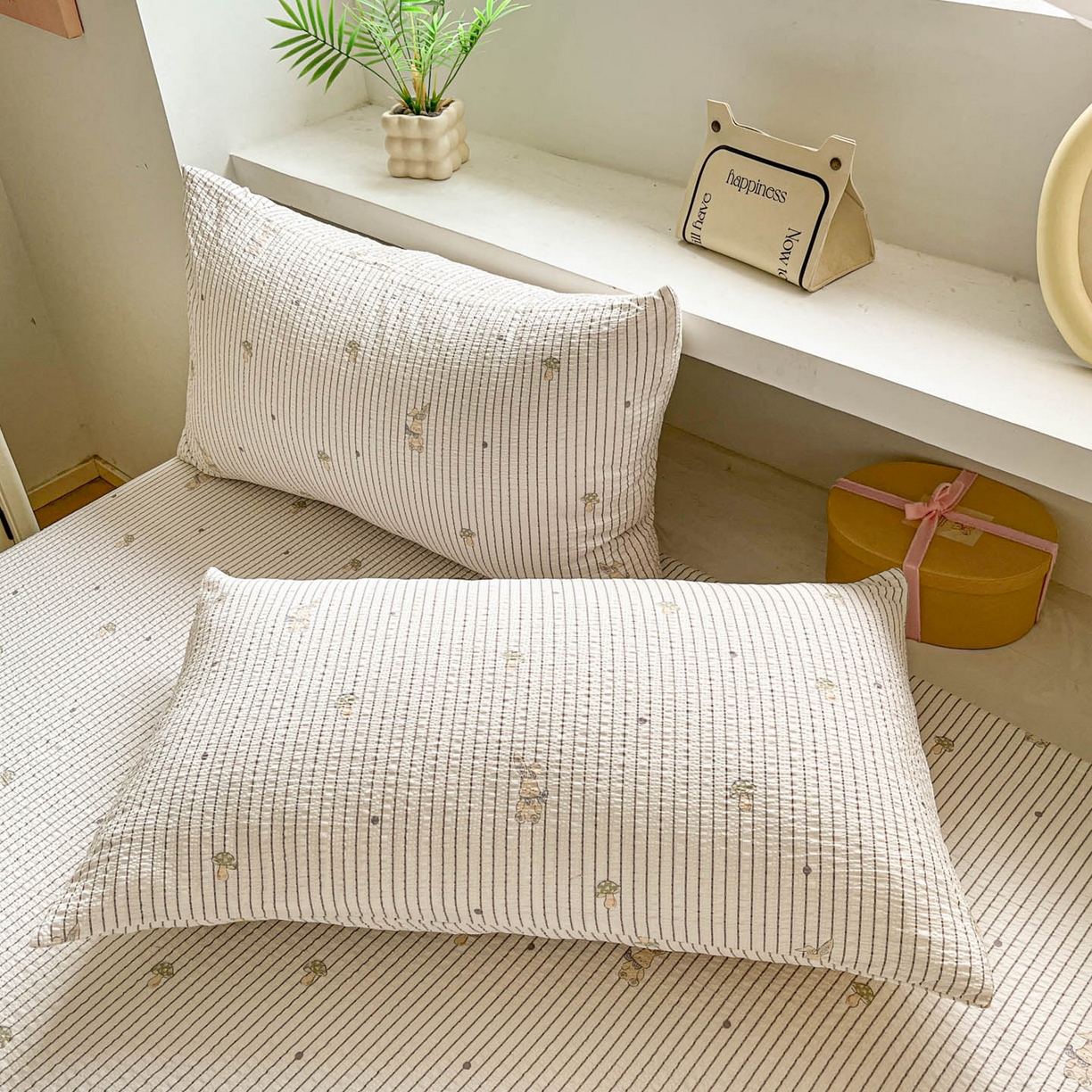 91家纺网 家纺一手货源 找家纺 蓝极人 2026新款泡泡纱印花床笠 CL蘑菇兔