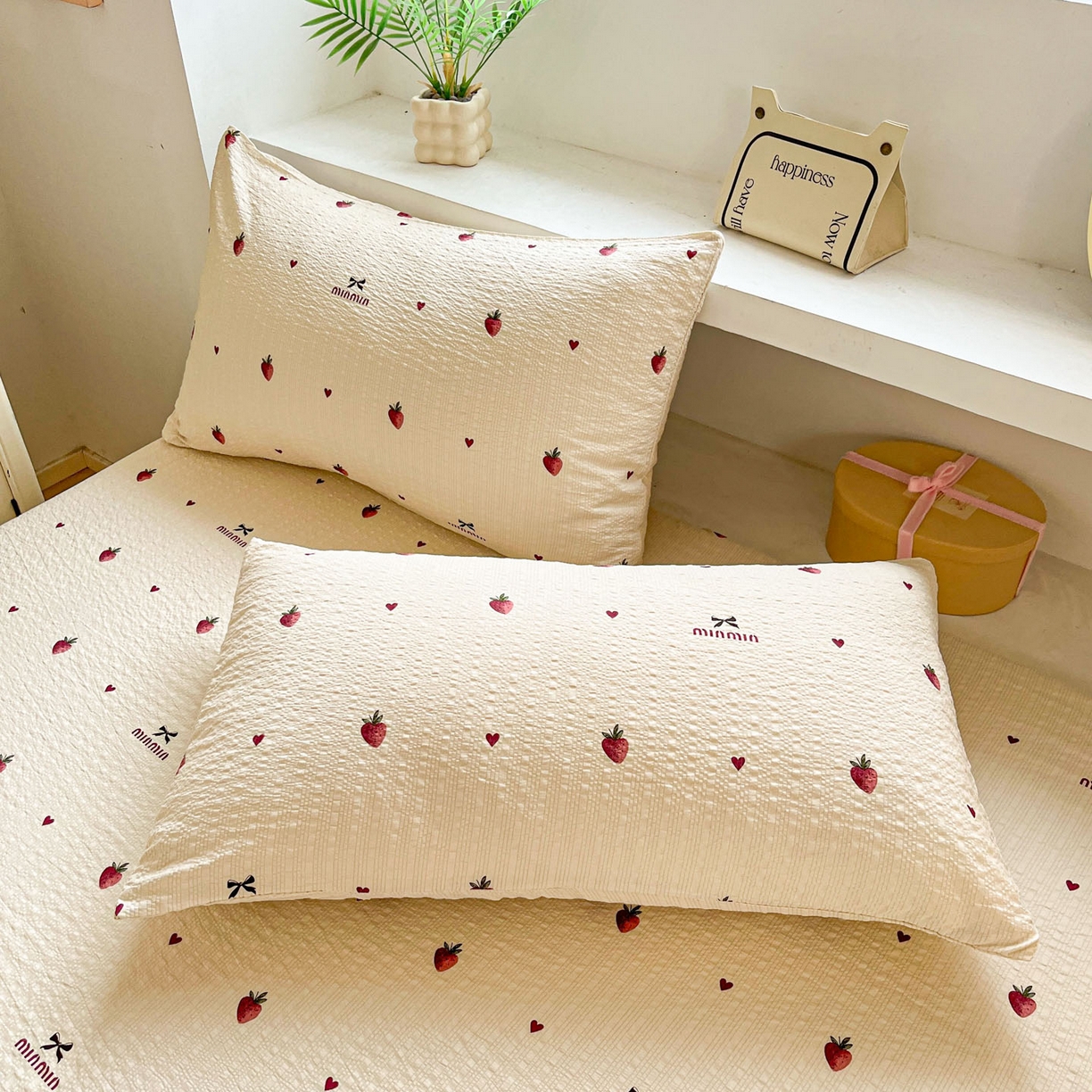 91家纺网 家纺一手货源 找家纺 蓝极人 2026新款泡泡纱印花床笠 CL草莓