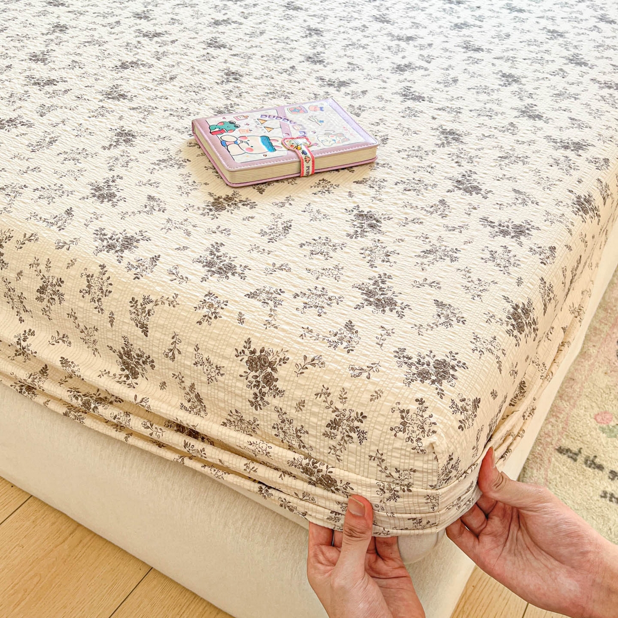 91家纺网 家纺一手货源 找家纺 蓝极人 2026新款泡泡纱印花床笠 CL初柠