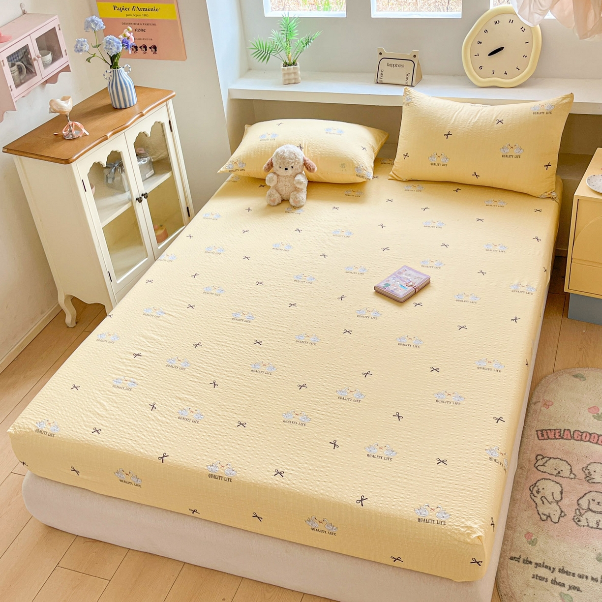 91家纺网 家纺一手货源 找家纺 蓝极人 2026新款泡泡纱印花床笠 CL施华洛黄