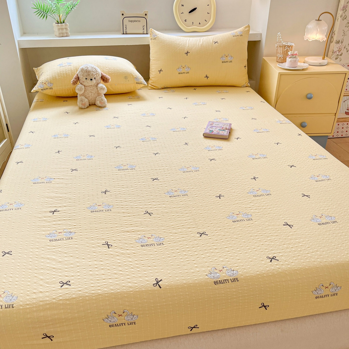 91家纺网 家纺一手货源 找家纺 蓝极人 2026新款泡泡纱印花床笠 CL施华洛黄