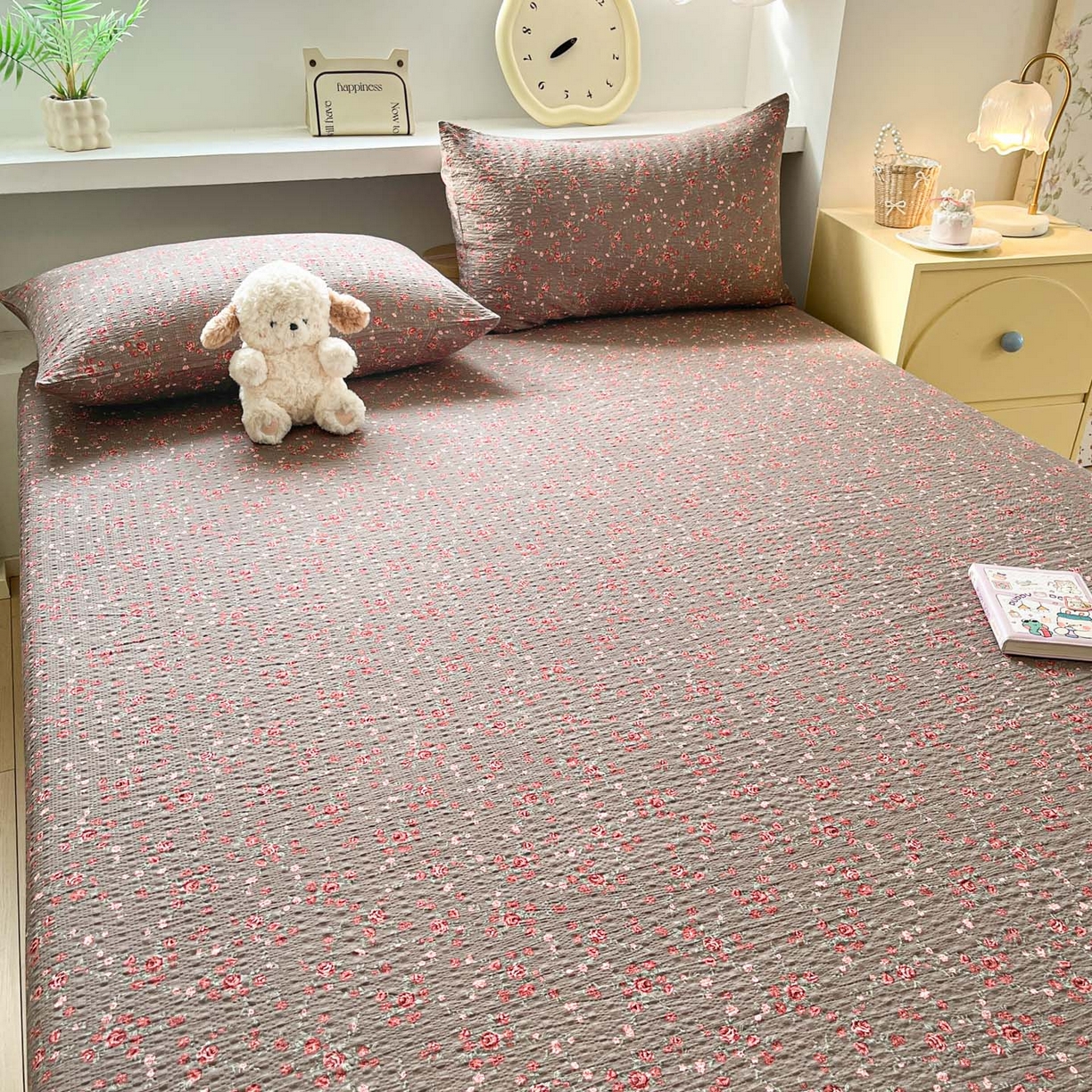 91家纺网 家纺一手货源 找家纺 蓝极人 2026新款泡泡纱印花床笠 CL胭脂