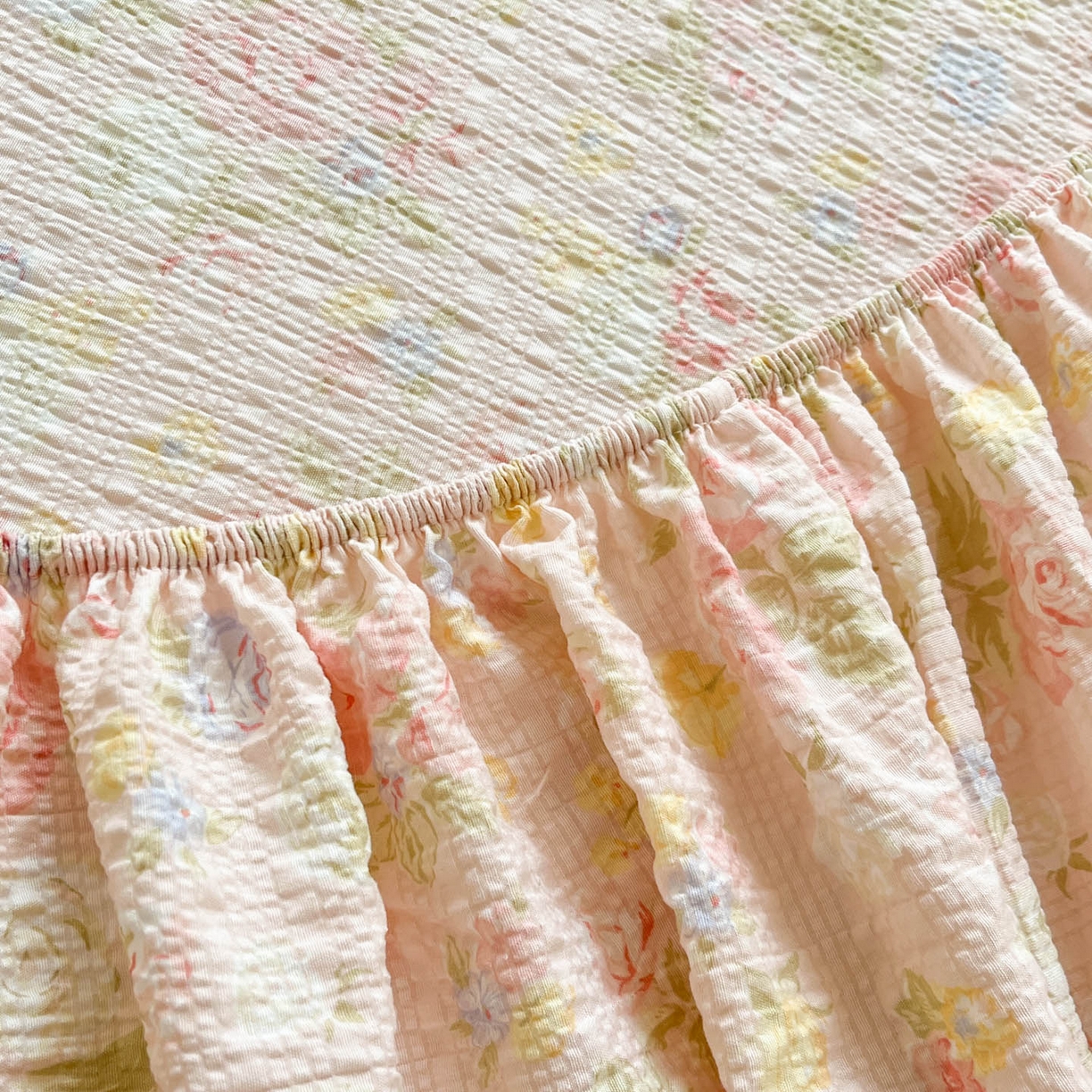 91家纺网 家纺一手货源 找家纺 蓝极人 2026新款泡泡纱印花床笠 CL浅夏