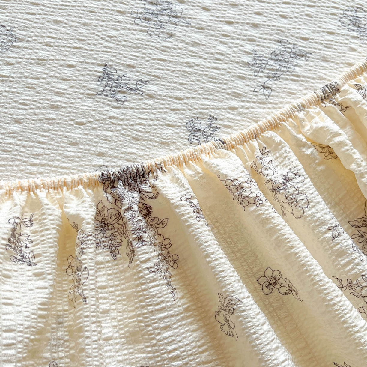 91家纺网 家纺一手货源 找家纺 蓝极人 2026新款泡泡纱印花床笠 CL南洋