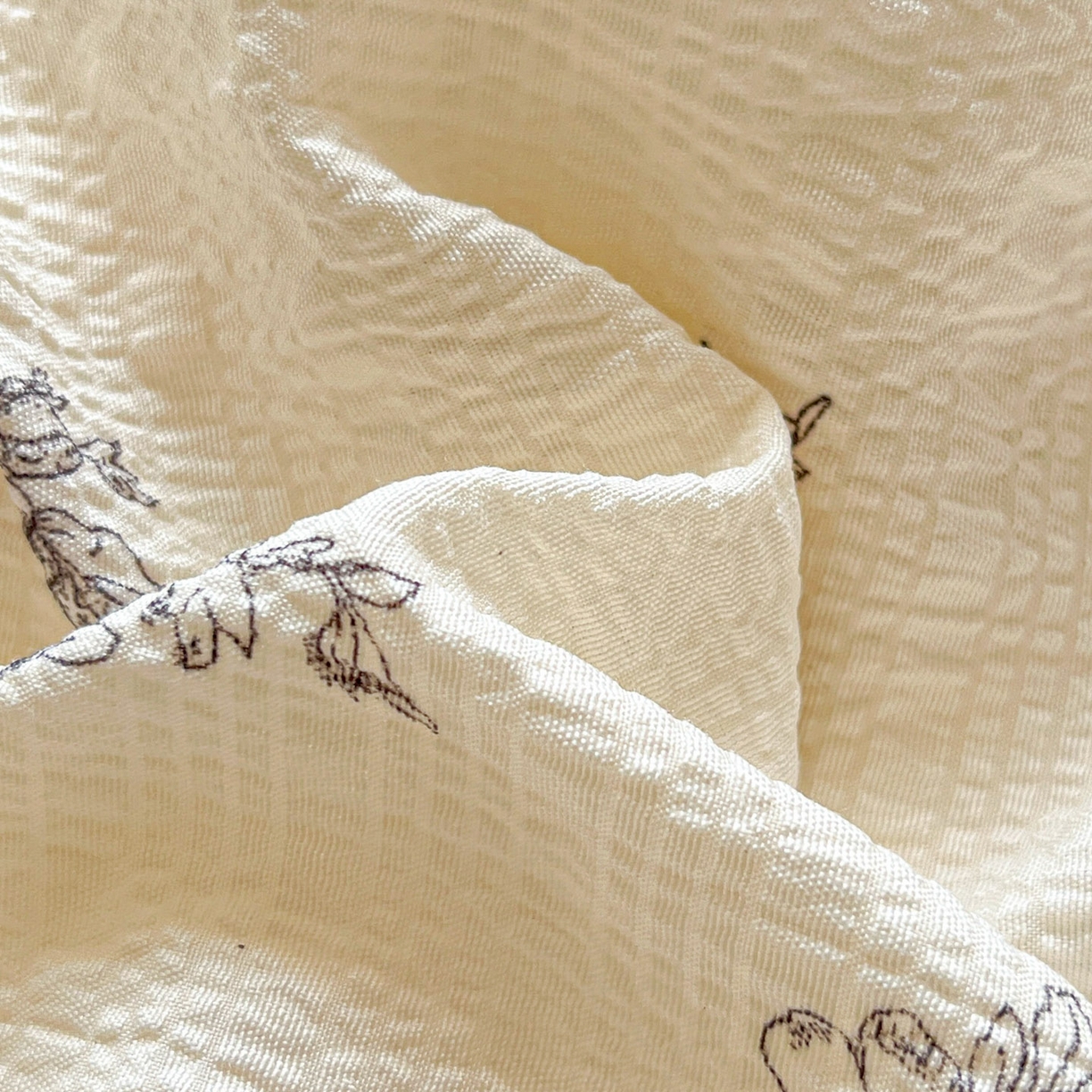 91家纺网 家纺一手货源 找家纺 蓝极人 2026新款泡泡纱印花床笠 CL南洋