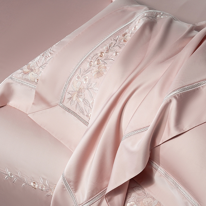 91家纺网 家纺一手货源 找家纺 诗黛尔 2026春夏新品天丝刺绣四件套若水伊人系列 若水伊人-落樱粉