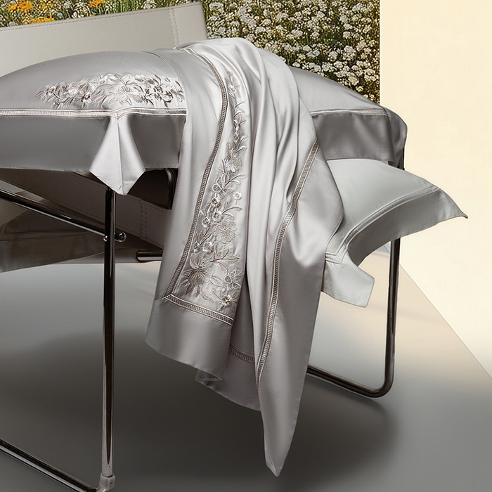 91家纺网 家纺一手货源 找家纺 诗黛尔 2026春夏新品天丝刺绣四件套若水伊人系列 若水伊人-绅士灰