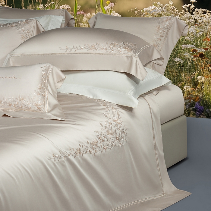 91家纺网 家纺一手货源 找家纺 诗黛尔 2026春夏新品天丝刺绣四件套若水伊人系列 若水伊人-香槟金