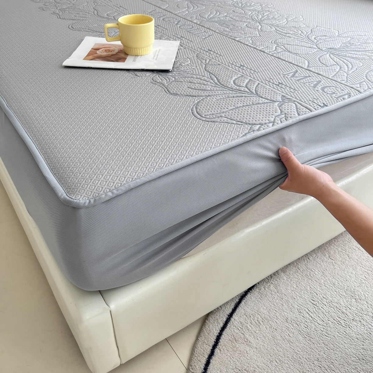 91家纺网 家纺一手货源 找家纺 能好家纺 2026新款高分子PE冰豆豆凉席床笠款 半夏灰