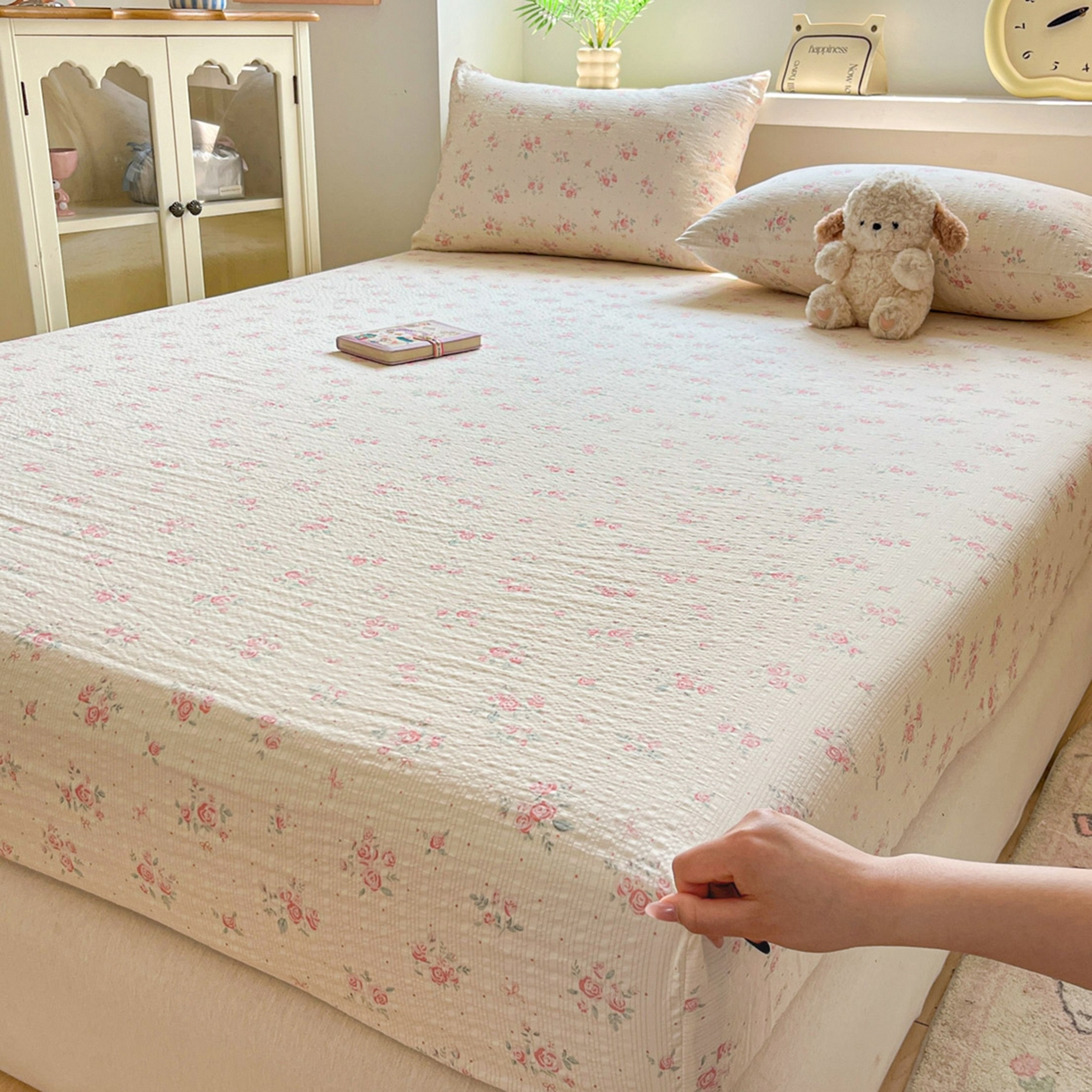 91家纺网 家纺一手货源 找家纺 蓝极人 2026新款泡泡纱印花床笠 CL月光