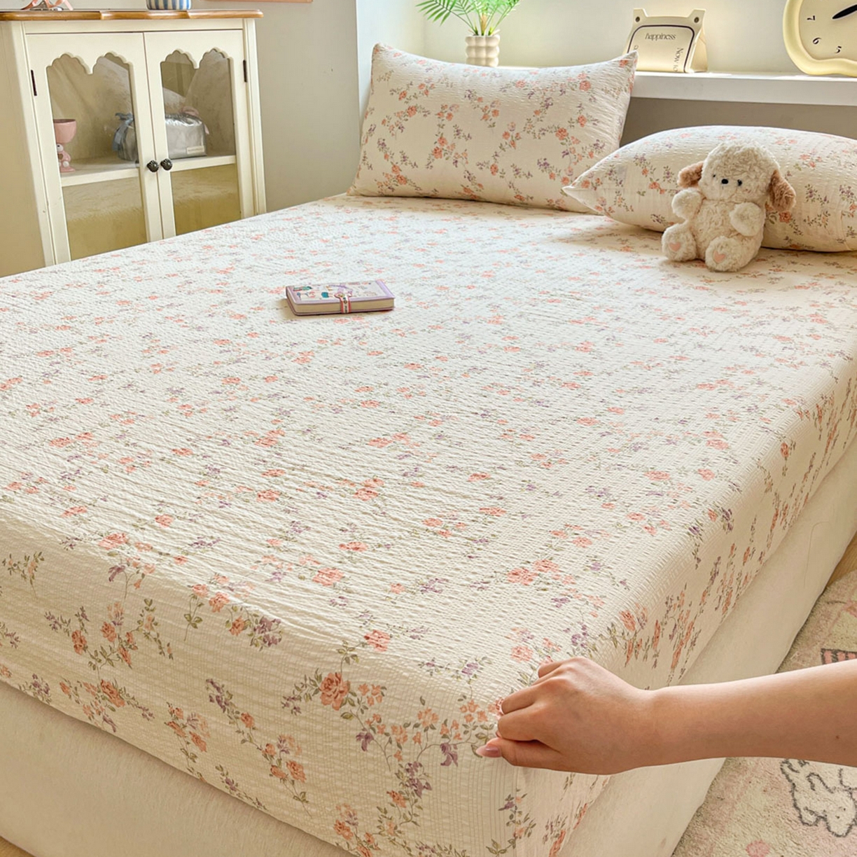 91家纺网 家纺一手货源 找家纺 蓝极人 2026新款泡泡纱印花床笠 CL春色