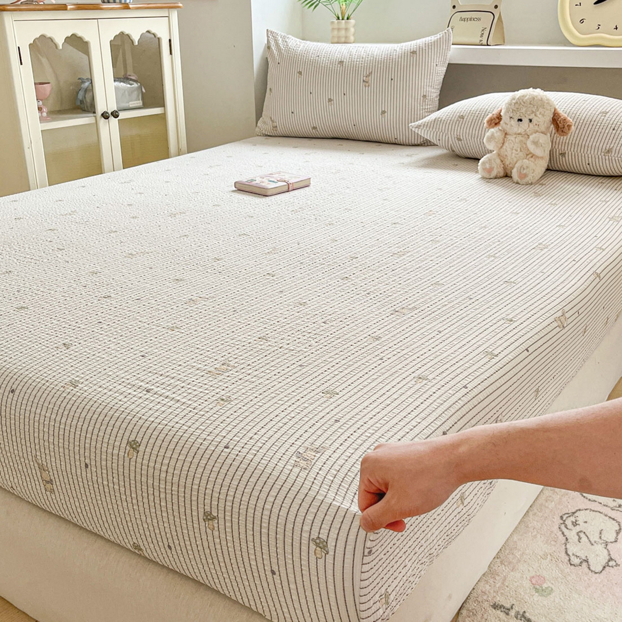 91家纺网 家纺一手货源 找家纺 蓝极人 2026新款泡泡纱印花床笠 CL蘑菇兔