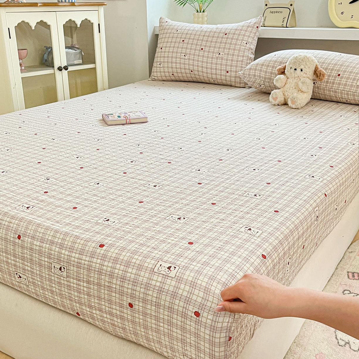 91家纺网 家纺一手货源 找家纺 蓝极人 2026新款泡泡纱印花床笠 CL苹果狗