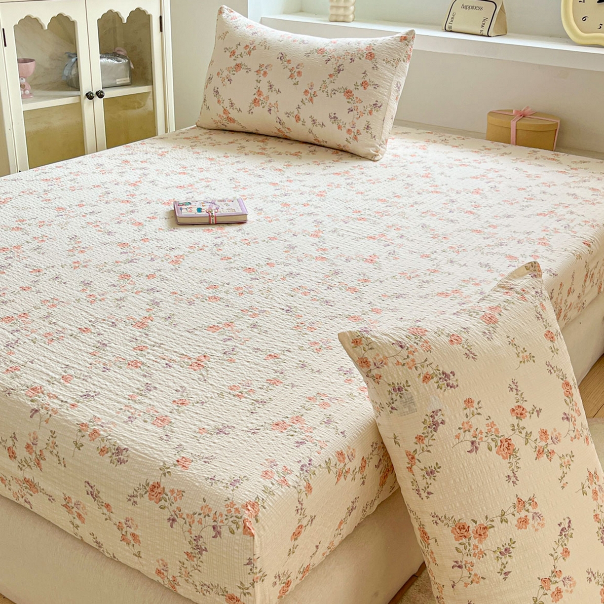 91家纺网 家纺一手货源 找家纺 蓝极人 2026新款泡泡纱印花床笠 CL春色