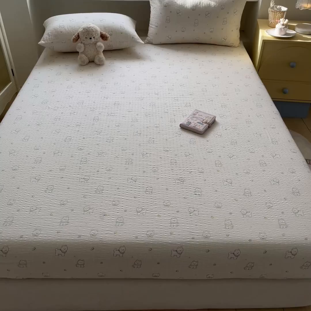 91家纺网 家纺一手货源 找家纺 蓝极人 2026新款泡泡纱印花床笠 CL耶耶狗