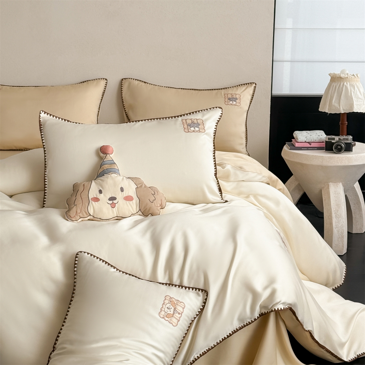 91家纺网 家纺一手货源 找家纺 （总）FORTWO家纺原创设计（FOR TWO家纺） 2026新款60支天丝贴布绣贝壳针四件套-happy狗