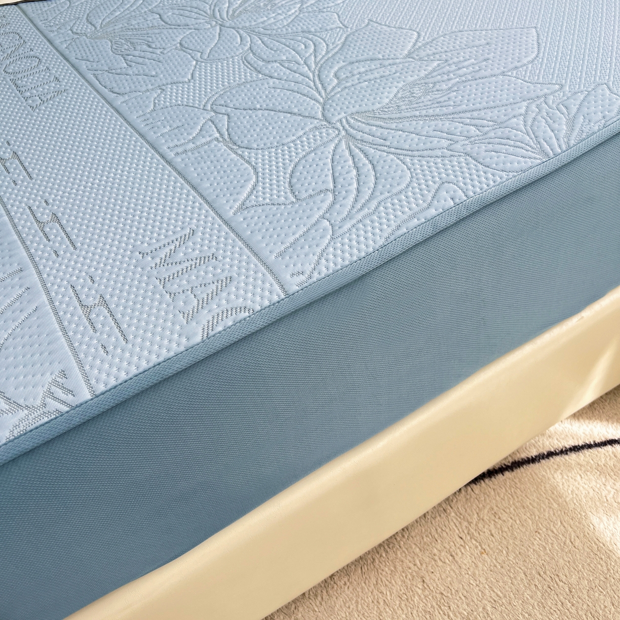 91家纺网 家纺一手货源 找家纺 能好家纺 2026新款高分子PE冰豆豆凉席床笠款 半夏蓝